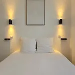 La Croisette & Restaurant Bistrot Gantier En Centre 2*