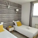 Hotel La Croisette & Restaurant Bistrot Gantier En Centre 2*