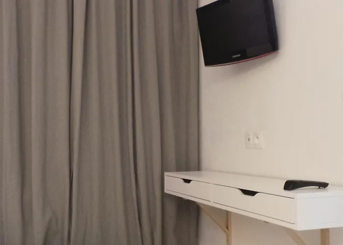 La Croisette & Restaurant Bistrot Gantier En Centre Royan