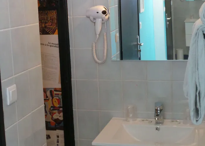 La Croisette & Restaurant Bistrot Gantier En Centre Hotel Royan