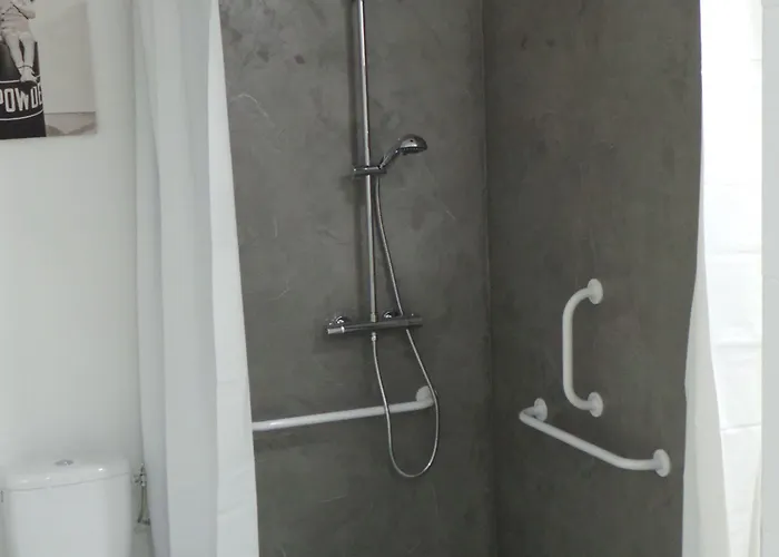 Hotel La Croisette & Restaurant Bistrot Gantier En Centre