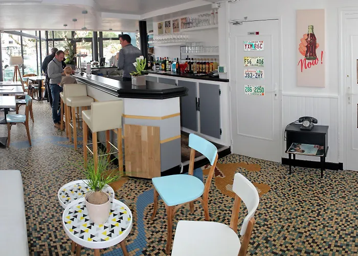 La Croisette & Restaurant Bistrot Gantier En Centre 2* Royan