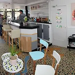 La Croisette & Restaurant Bistrot Gantier En Centre 2* Royan