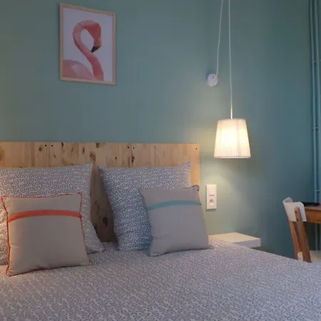 Hotel La Croisette & Restaurant Bistrot Gantier En Centre 2*