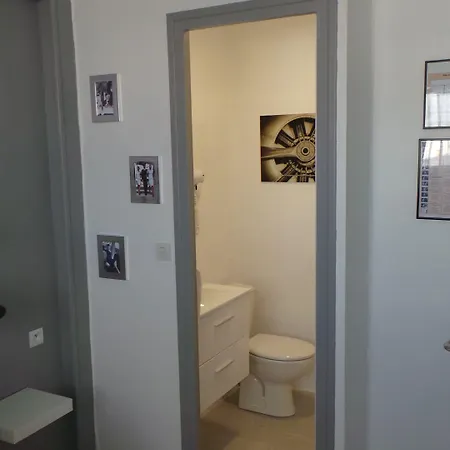 Hotel La Croisette & Restaurant Bistrot Gantier En Centre