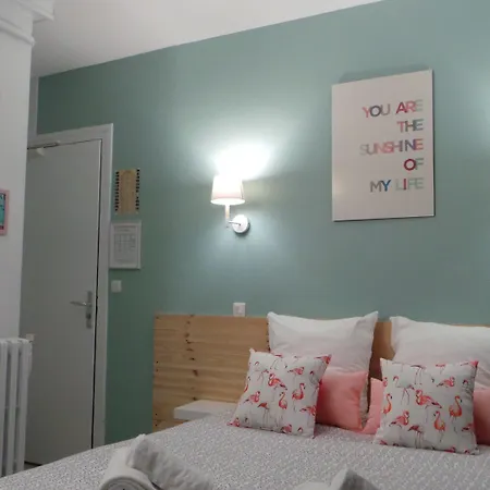 La Croisette & Restaurant Bistrot Gantier En Centre Royan