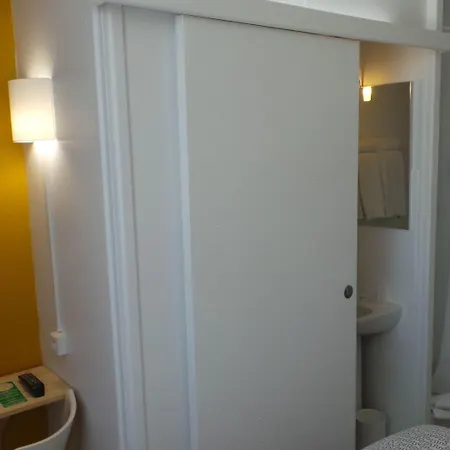 Hotel La Croisette & Restaurant Bistrot Gantier En Centre Royan