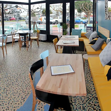 La Croisette & Restaurant Bistrot Gantier En Centre Hotel Royan