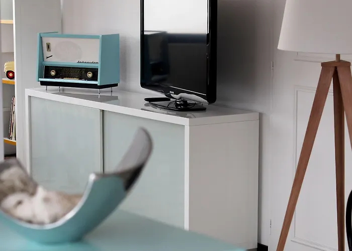 Hotel La Croisette & Restaurant Bistrot Gantier En Centre 2*